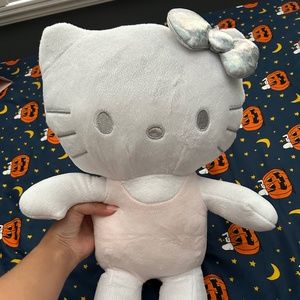 Hello Kitty build a bear